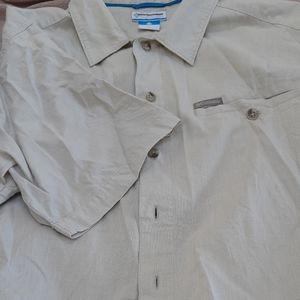 Men's  short sleeved shirt